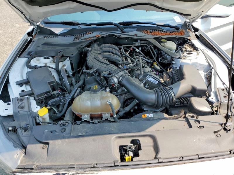 62691716 :رقم المزاد ، 1FATP8EM9F5329526 vin ، 2015 Ford Mustang مزاد بيع