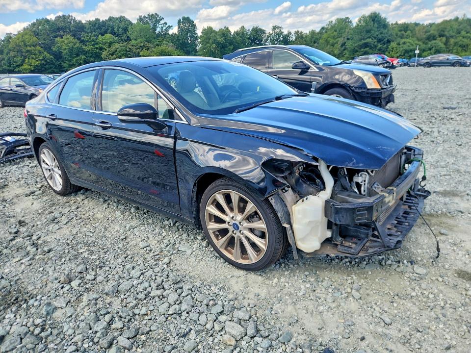 65640896 :رقم المزاد ، 3FA6P0D99HR293347 vin ، 2017 Ford Fusion مزاد بيع