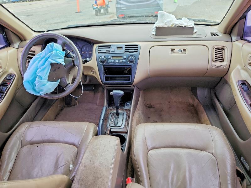 2001 Honda Accord მანქანა იყიდება აუქციონზე, vin: 1HGCG16531A008818, აუქციონის ნომერი: 63192286