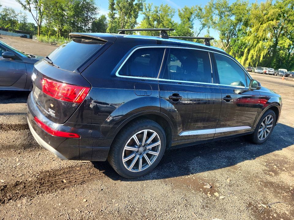 63640416 :رقم المزاد ، WA1LAAF76HD016691 vin ، 2017 Audi Q7 مزاد بيع