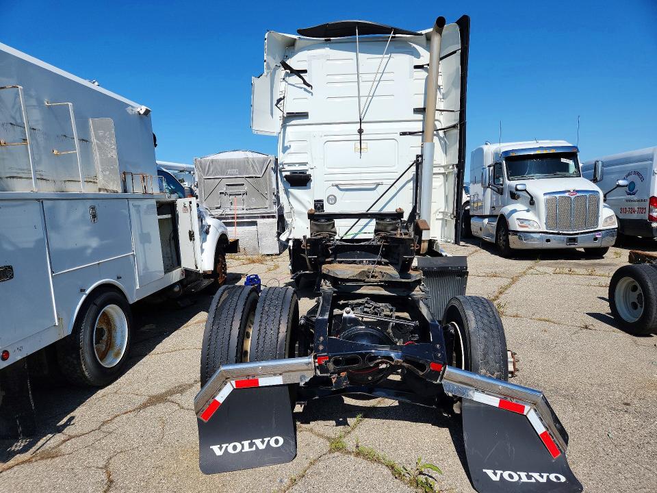 Auction sale of the 2022 Volvo Vn, vin: 4V4NC9EH6NN296026, lot number: 63388136