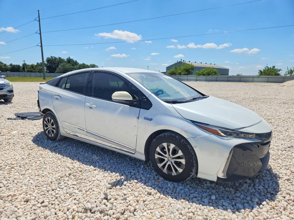 Продажа на аукционе авто 2022 Toyota Prius Prime, vin: JTDKAMFP9N3215240, номер лота: 64365476