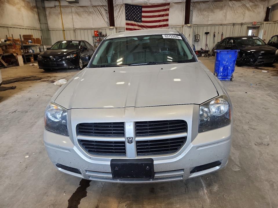 2005 Dodge Magnum მანქანა იყიდება აუქციონზე, vin: 2D4GZ48V45H582069, აუქციონის ნომერი: 63755646