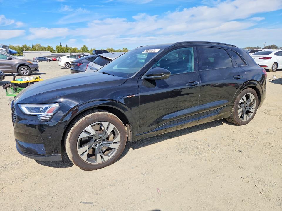 Продажа на аукционе авто 2022 Audi E-tron, vin: WA1AAAGE5NB010649, номер лота: 65047046