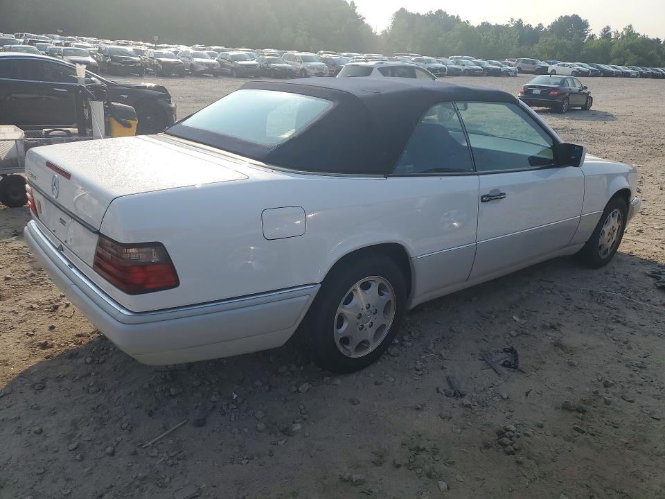Продажа на аукционе авто 1995 Mercedes-benz E, vin: WDBEA66E1SC282772, номер лота: 64113376