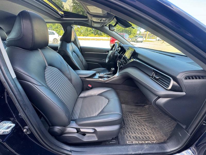 67026236 :رقم المزاد ، 4T1G11BK5NU050761 vin ، 2022 Toyota Camry مزاد بيع