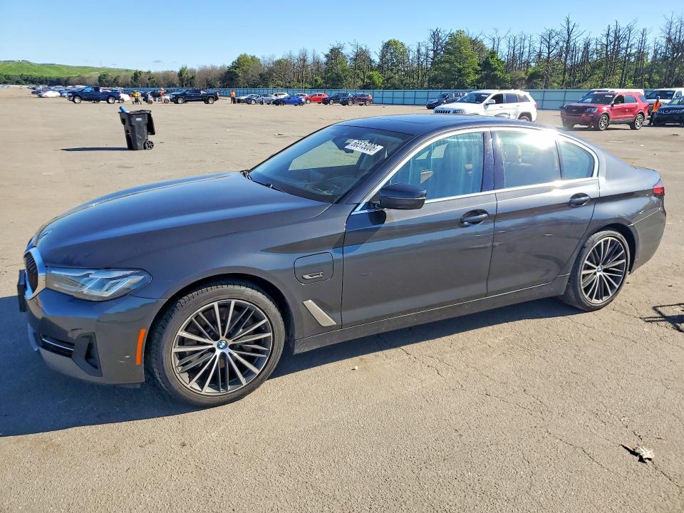 66515006 :رقم المزاد ، WBA33AG08NCJ73056 vin ، 2022 Bmw 530xe مزاد بيع