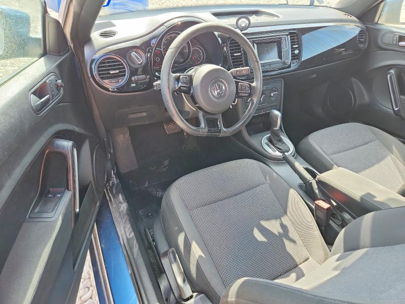 2019 Volkswagen Beetle მანქანა იყიდება აუქციონზე, vin: 3VWFD7AT6KM717323, აუქციონის ნომერი: 63687776
