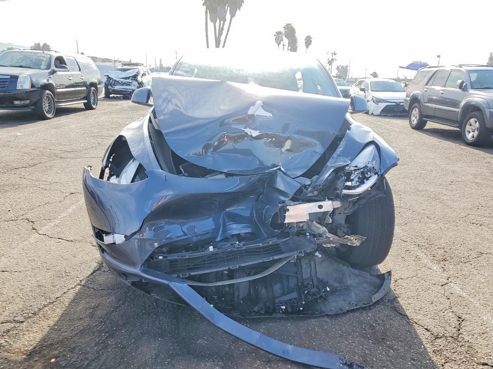 2023 Tesla Model Y მანქანა იყიდება აუქციონზე, vin: 7SAYGDEE6PA027337, აუქციონის ნომერი: 64978366