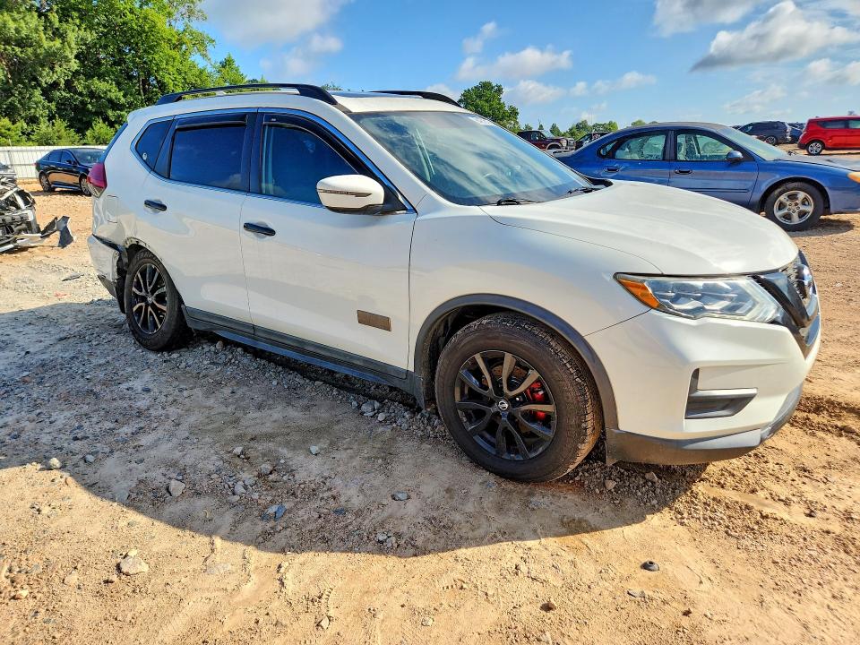 Aukcja sprzedaży 2017 Nissan Rogue, vin: 5N1AT2MT2HC758908, numer aukcji: 64276136