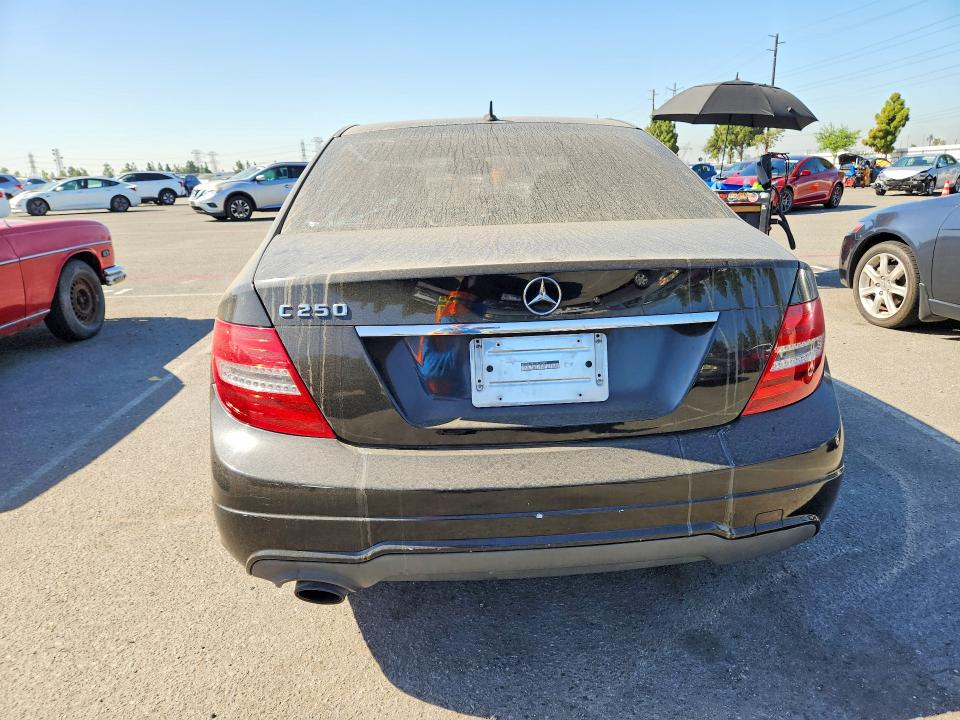 2013 Mercedes-benz C მანქანა იყიდება აუქციონზე, vin: WDDGF4HB3DR257896, აუქციონის ნომერი: 63434216