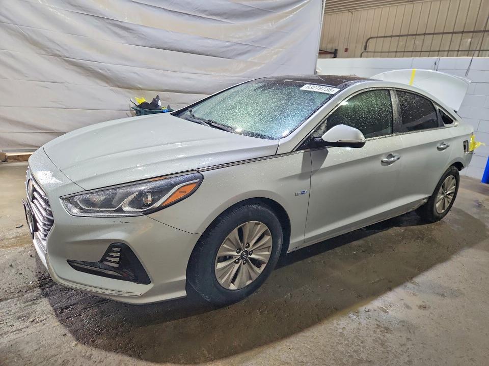Auction sale of the 2018 Hyundai Sonata Hybrid, vin: KMHE34L32JA086977, lot number: 63279736