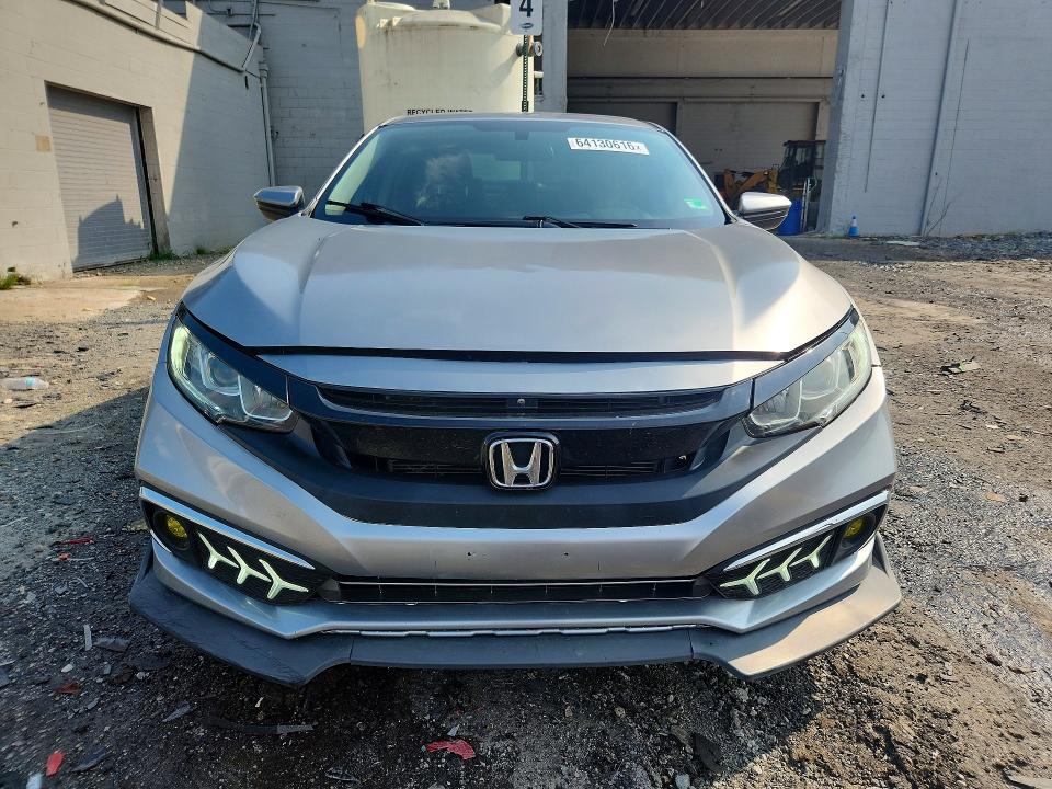 Продаж на аукціоні авто 2018 Honda Civic, vin: 2HGFC2F54JH528199, номер лоту: 64130616