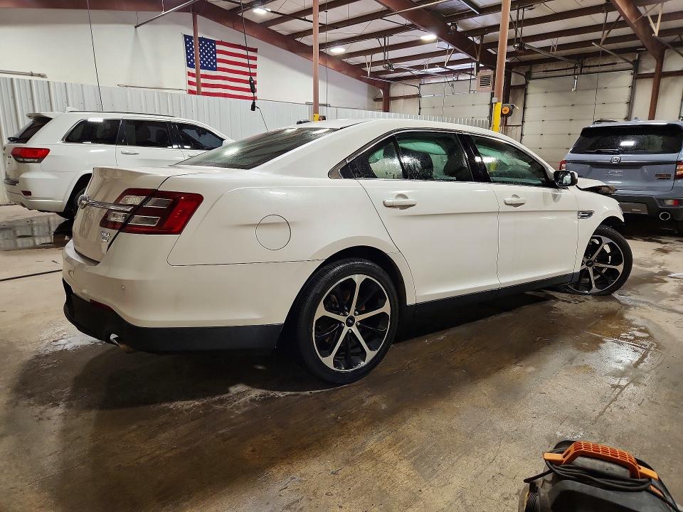 Продажа на аукционе авто 2015 Ford Taurus, vin: 1FAHP2H85FG179274, номер лота: 63870366