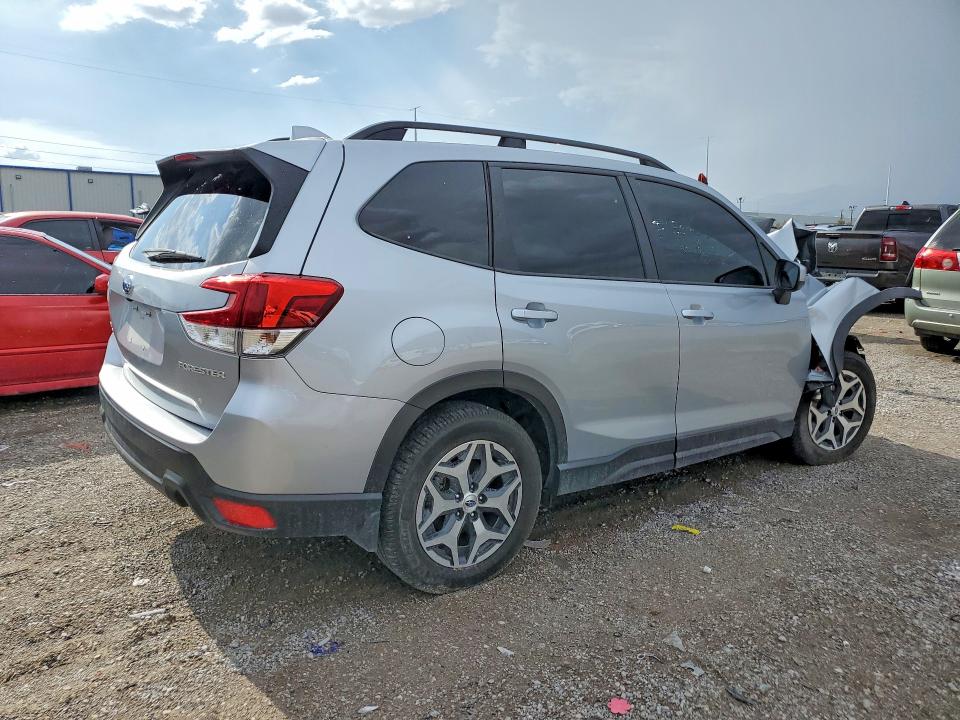 Продажа на аукционе авто 2019 Subaru Forester, vin: JF2SKAEC7KH450715, номер лота: 64669336