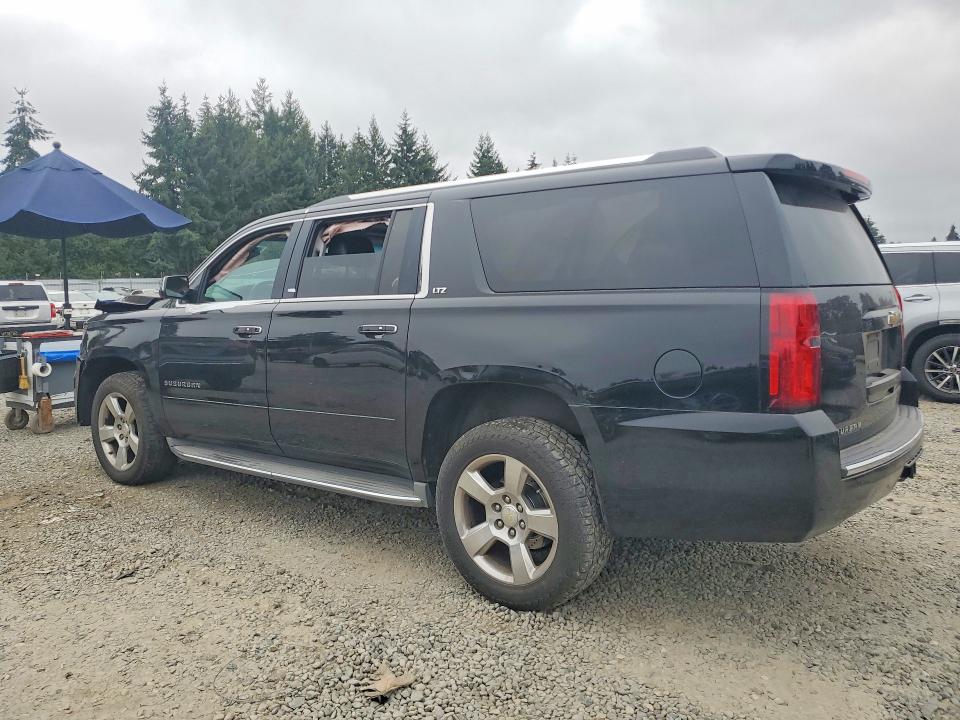 2015 Chevrolet Suburban მანქანა იყიდება აუქციონზე, vin: 1GNSKKKCXFR139831, აუქციონის ნომერი: 65292726
