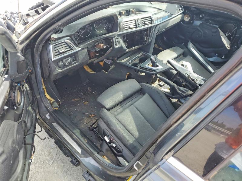 65400036 :رقم المزاد ، WBA8D9C5XHK678402 vin ، 2017 Bmw 330 مزاد بيع