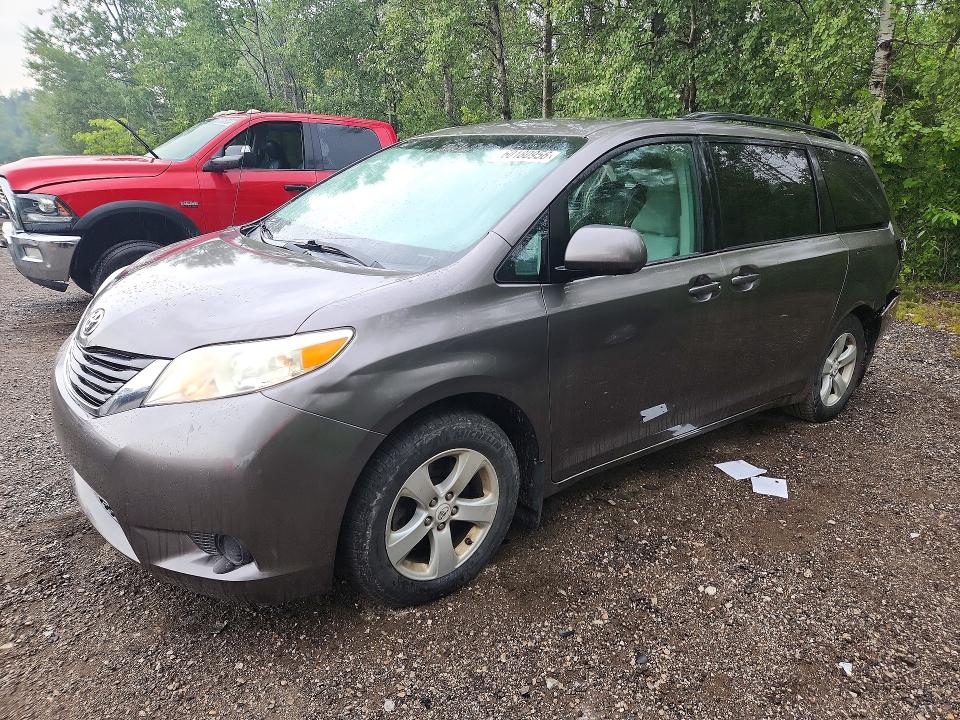 Auction sale of the 2011 Toyota Sienna, vin: 5TDKA3DC1BS002044, lot number: 60180956