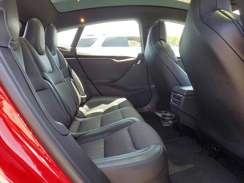 Продажа на аукционе авто 2018 Tesla Model S, vin: 5YJSA1E22JF281176, номер лота: 64141906