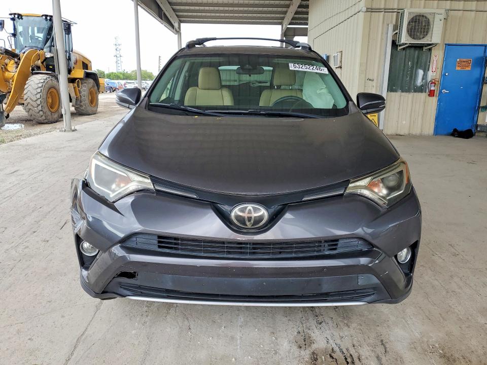 Auction sale of the 2018 Toyota Rav4, vin: JTMWFREV6JJ162681, lot number: 63252246