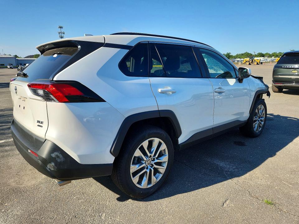 65083616 :رقم المزاد ، 2T3A1RFVXPW369270 vin ، 2023 Toyota Rav4 مزاد بيع