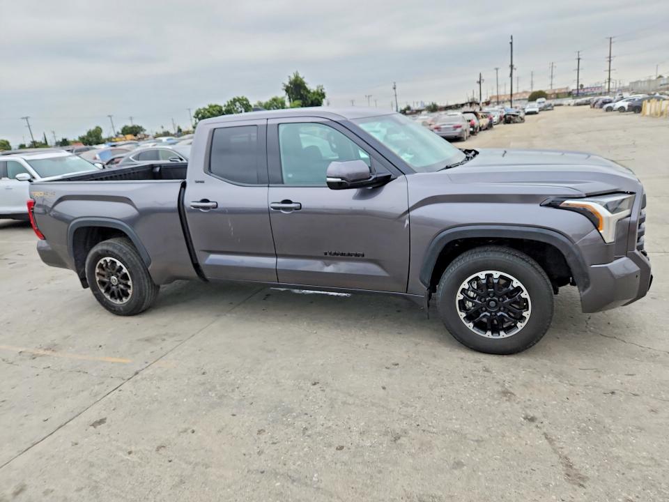 65208166 :رقم المزاد ، 5TFLA5DA4NX038209 vin ، 2022 Toyota Tundra مزاد بيع