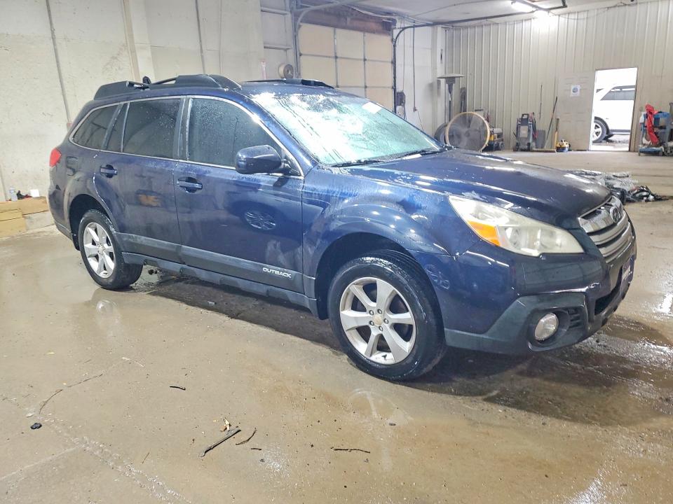 64796116 :رقم المزاد ، 4S4BRBCC6D3277073 vin ، 2013 Subaru Outback مزاد بيع