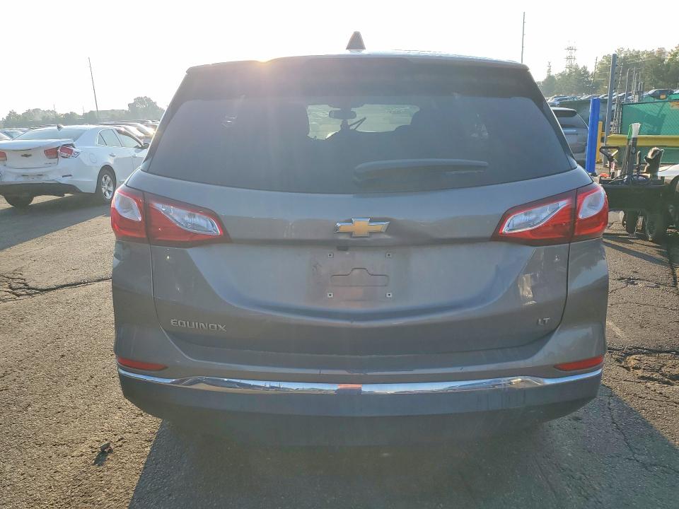 63616126 :رقم المزاد ، 3GNAXJEV8JL116004 vin ، 2018 Chevrolet Equinox مزاد بيع
