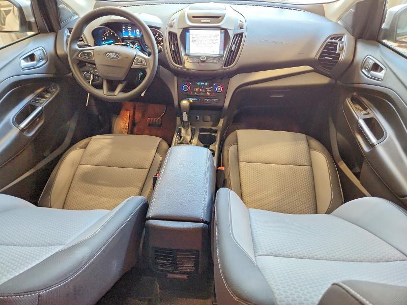 Продажа на аукционе авто 2017 Ford Escape, vin: 1FMCU0GD1HUC61552, номер лота: 65575576