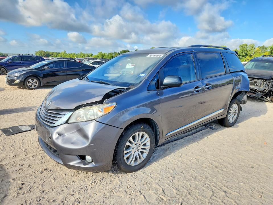 Продаж на аукціоні авто 2017 Toyota Sienna, vin: 5TDYZ3DC8HS842835, номер лоту: 65486666