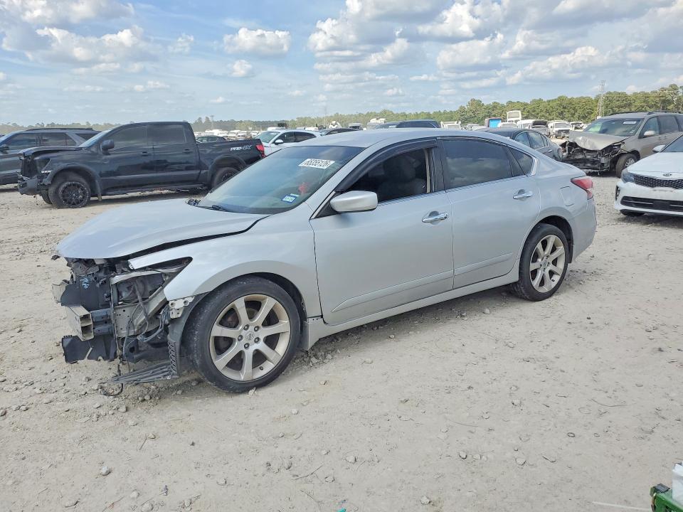 Продаж на аукціоні авто 2015 Nissan Altima, vin: 1N4AL3AP3FC147922, номер лоту: 65355126