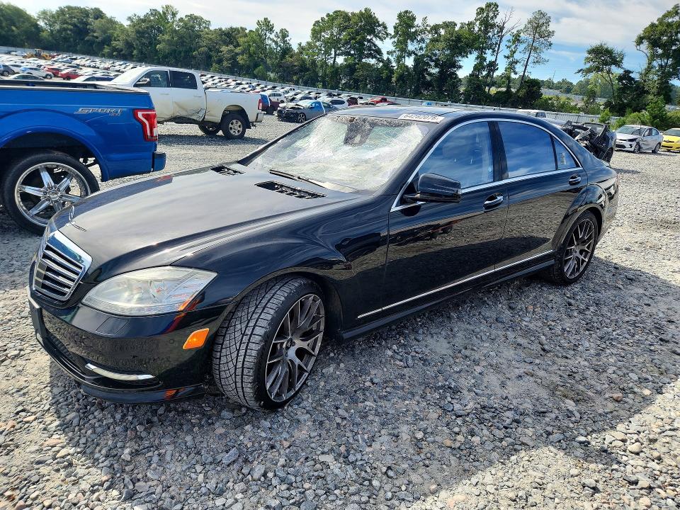 2013 Mercedes-benz S მანქანა იყიდება აუქციონზე, vin: WDDNG7DB7DA512592, აუქციონის ნომერი: 64282076
