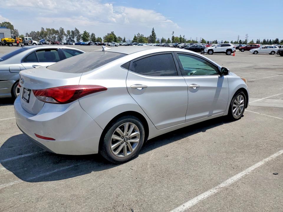 2015 Hyundai Elantra მანქანა იყიდება აუქციონზე, vin: KMHDH4AE6FU240260, აუქციონის ნომერი: 64699276