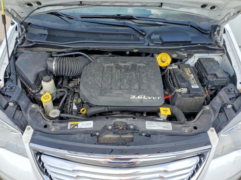 2016 Chrysler Town & Country მანქანა იყიდება აუქციონზე, vin: 2C4RC1BG8GR286954, აუქციონის ნომერი: 65986276