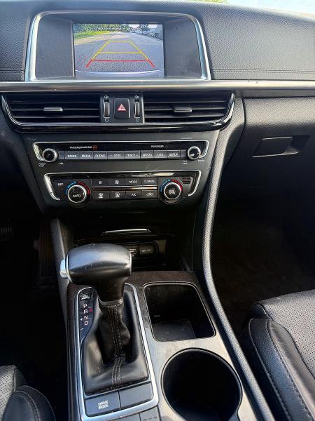 2018 Kia Optima მანქანა იყიდება აუქციონზე, vin: 5XXGU4L36JG206570, აუქციონის ნომერი: 65948926
