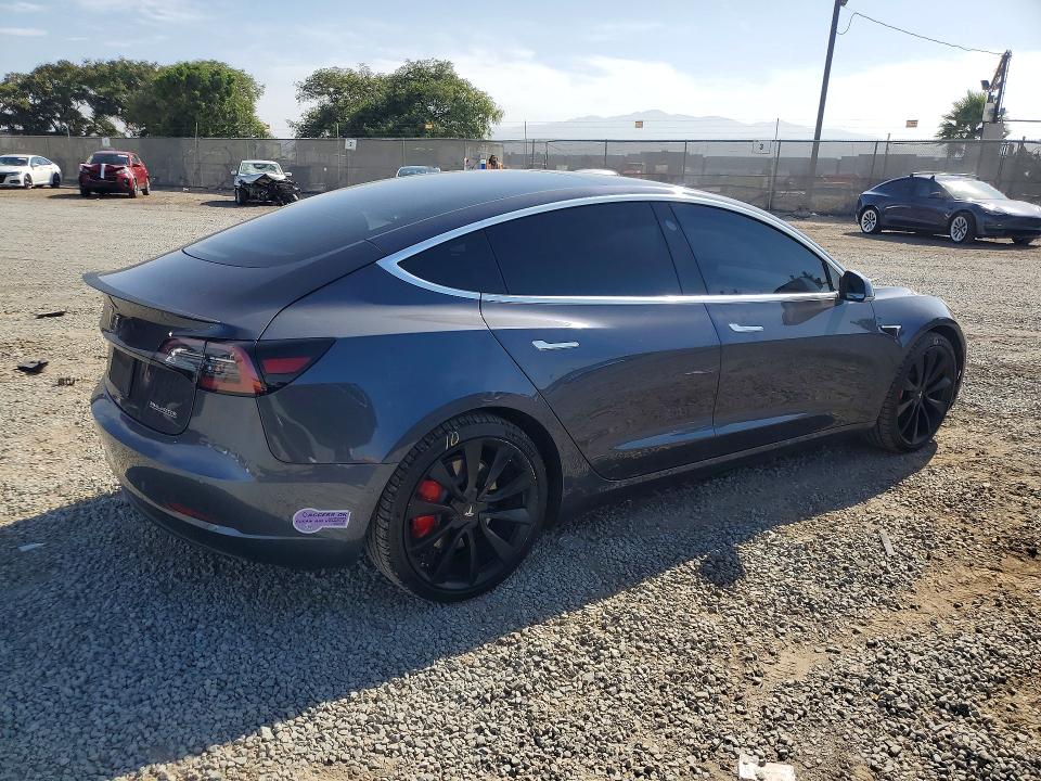 Продажа на аукционе авто 2019 Tesla Model 3, vin: 5YJ3E1EB7KF392770, номер лота: 65884236