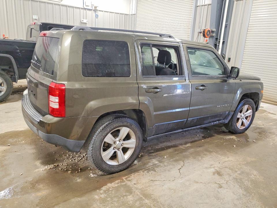 64302386 :رقم المزاد ، 1C4NJRBB7FD188684 vin ، 2015 Jeep Patriot مزاد بيع