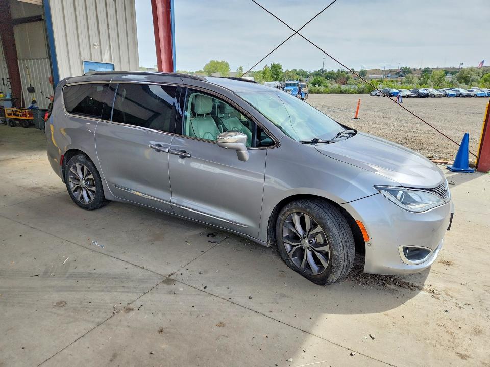 Продаж на аукціоні авто 2018 Chrysler Pacifica, vin: 2C4RC1GG5JR314757, номер лоту: 65661036