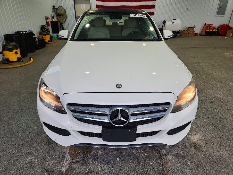 65228476 :رقم المزاد ، 55SWF4KB1GU154676 vin ، 2016 Mercedes-benz C مزاد بيع