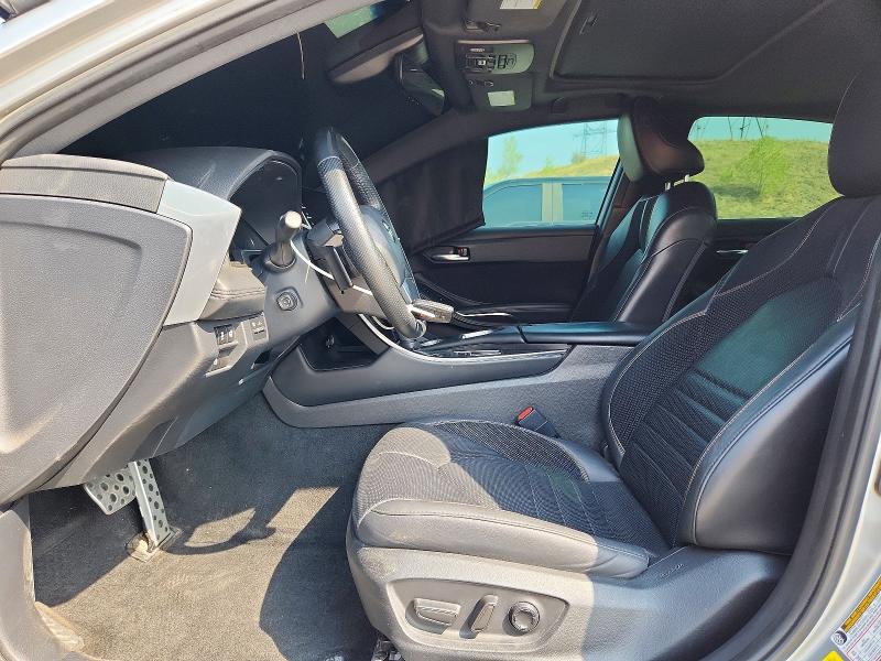 64219556 :رقم المزاد ، 4T1GZ1FB5NU087179 vin ، 2022 Toyota Avalon مزاد بيع