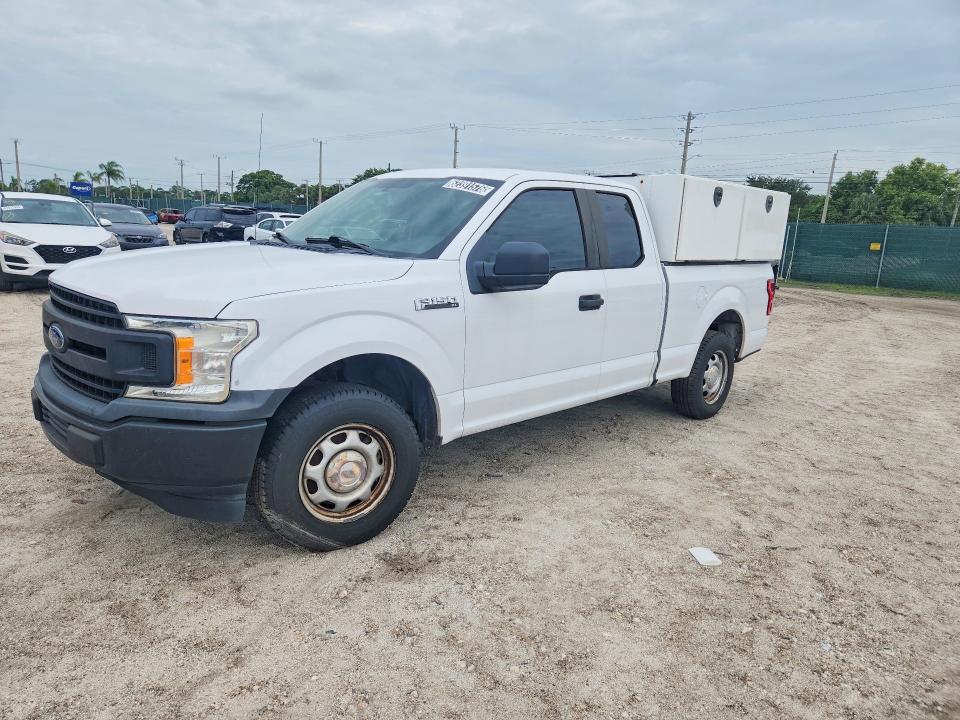 62391576 :رقم المزاد ، 1FTEX1C51JKF06165 vin ، 2018 Ford F150 مزاد بيع