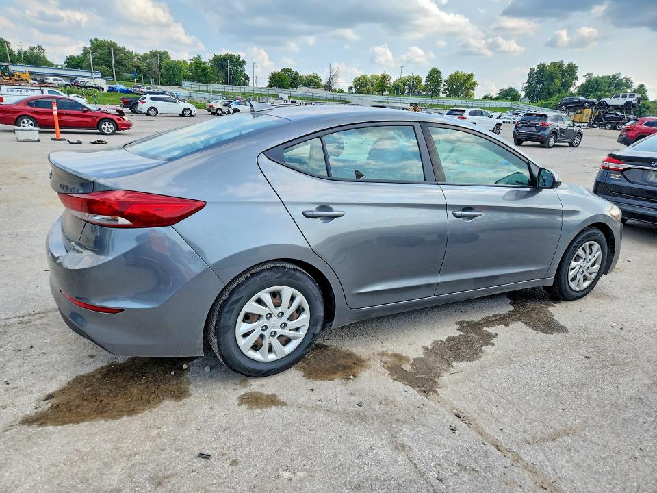 2017 Hyundai Elantra მანქანა იყიდება აუქციონზე, vin: KMHD74LF6HU071966, აუქციონის ნომერი: 62760216