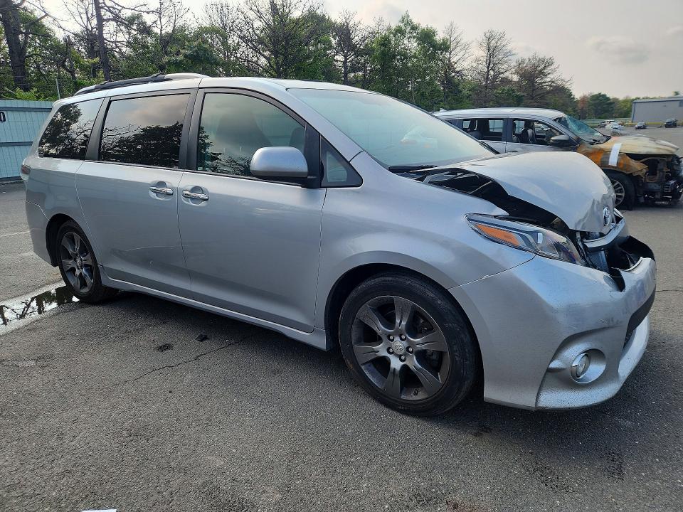 64288986 :رقم المزاد ، 5TDXK3DC3FS671523 vin ، 2015 Toyota Sienna مزاد بيع