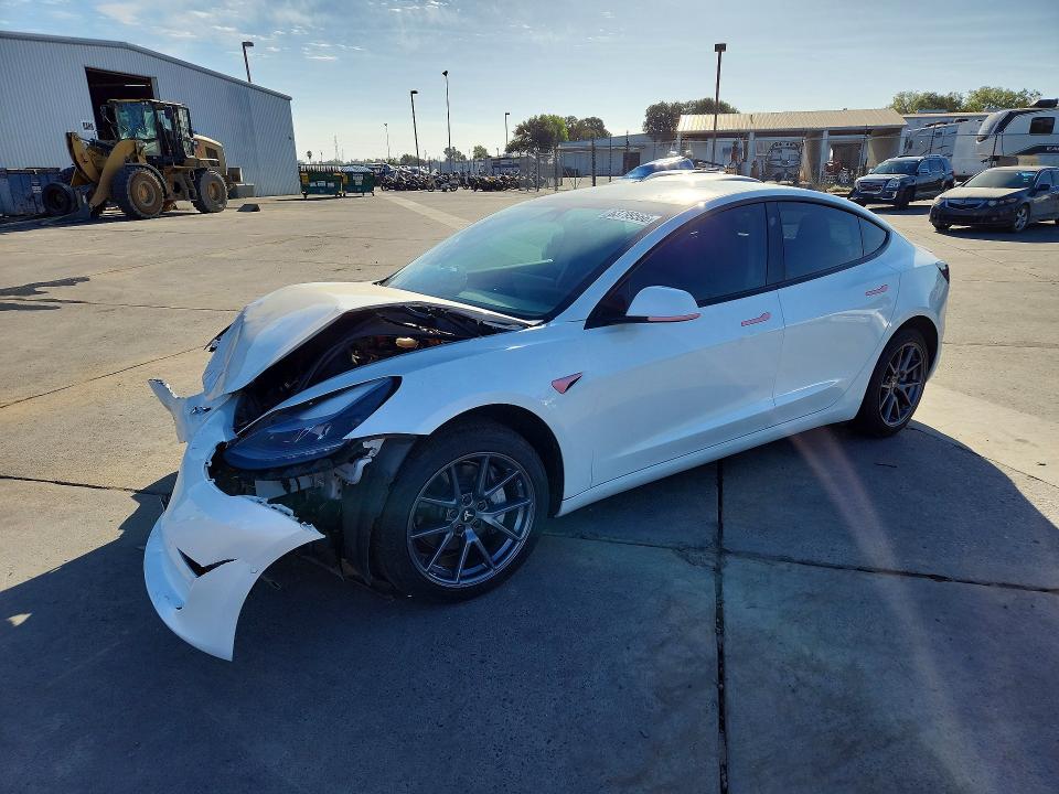 63799566 :رقم المزاد ، 5YJ3E1EB9NF257679 vin ، 2022 Tesla Model 3 مزاد بيع