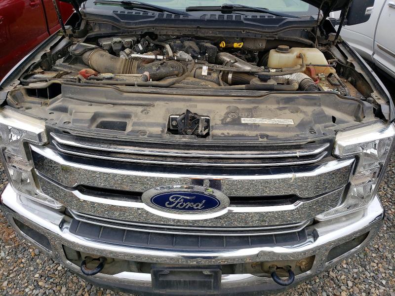 64667816 :رقم المزاد ، 1FT8W3BT7JEC80336 vin ، 2018 Ford F350 مزاد بيع