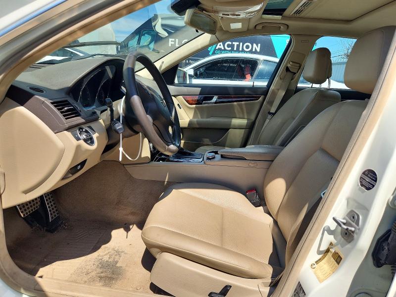 2011 Mercedes-benz C მანქანა იყიდება აუქციონზე, vin: WDDGF8BB1BR155476, აუქციონის ნომერი: 63646536