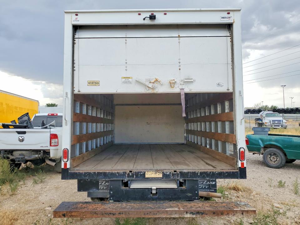 2022 Ford Econoline მანქანა იყიდება აუქციონზე, vin: 1FDXE4FN5NDC03018, აუქციონის ნომერი: 66500116