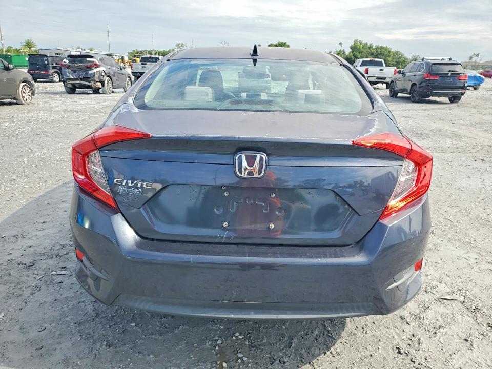 Продажа на аукционе авто 2018 Honda Civic, vin: 2HGFC2F70JH589342, номер лота: 63705926