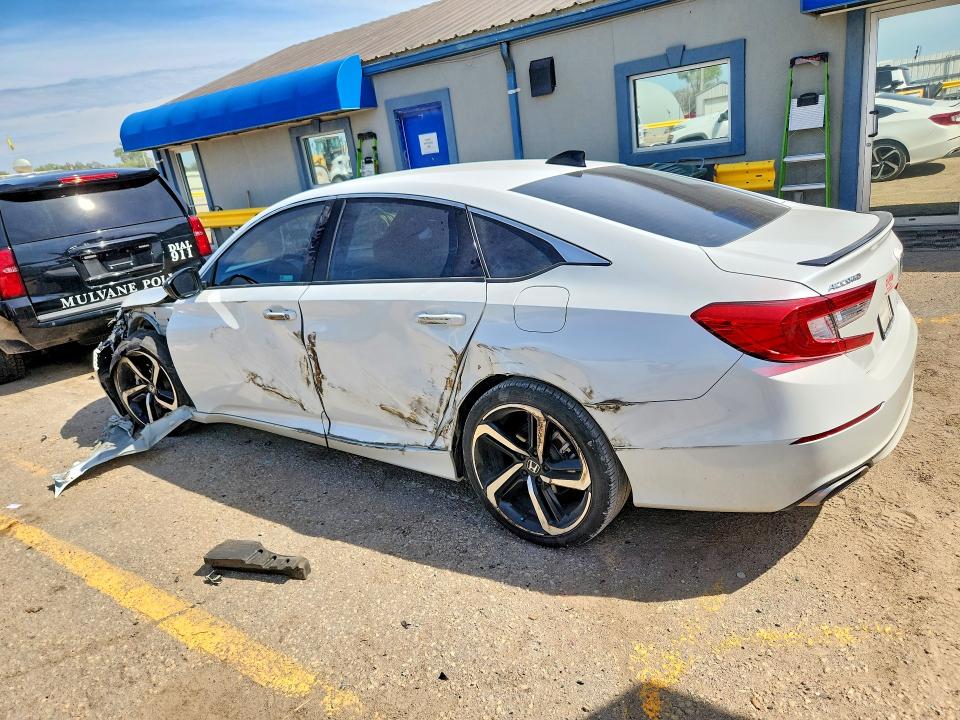 65343886 :رقم المزاد ، 1HGCV1F33NA084792 vin ، 2022 Honda Accord مزاد بيع