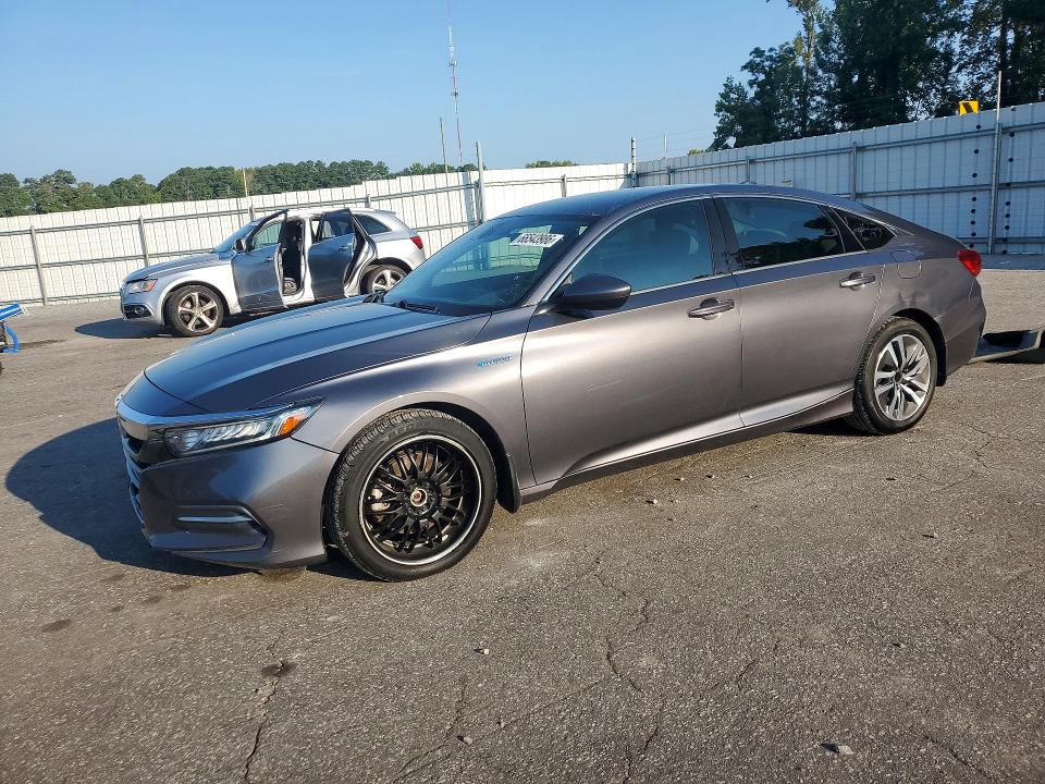 Продажа на аукционе авто 2018 Honda Accord, vin: 1HGCV3F19JA007543, номер лота: 66543986